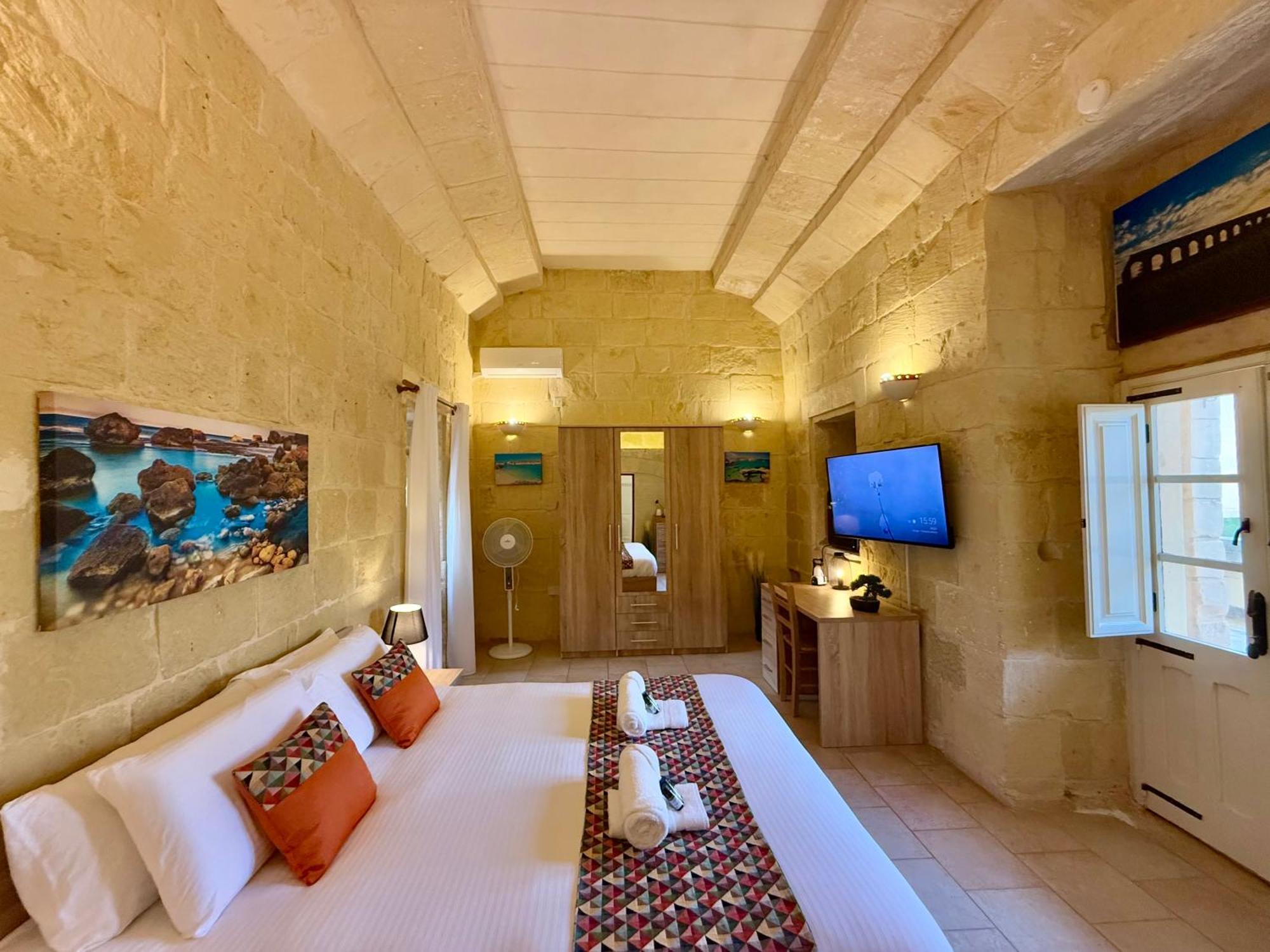 Ta' Matmura B&B Għarb Esterno foto