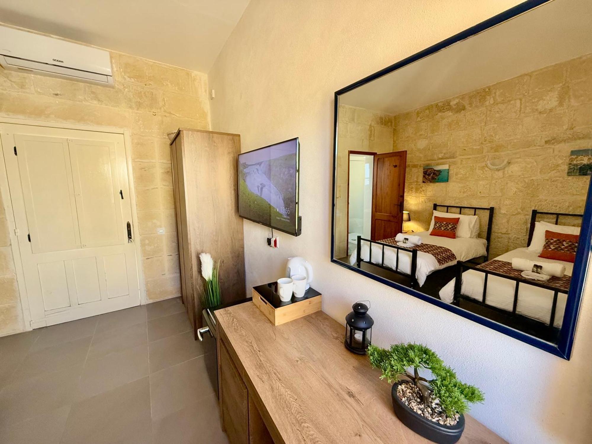 Ta' Matmura B&B Għarb Esterno foto