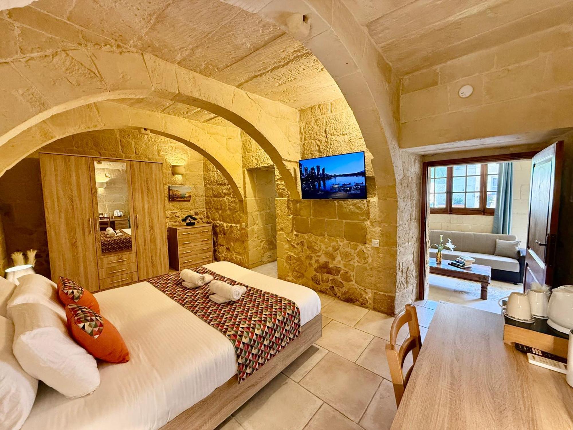 Ta' Matmura B&B Għarb Esterno foto