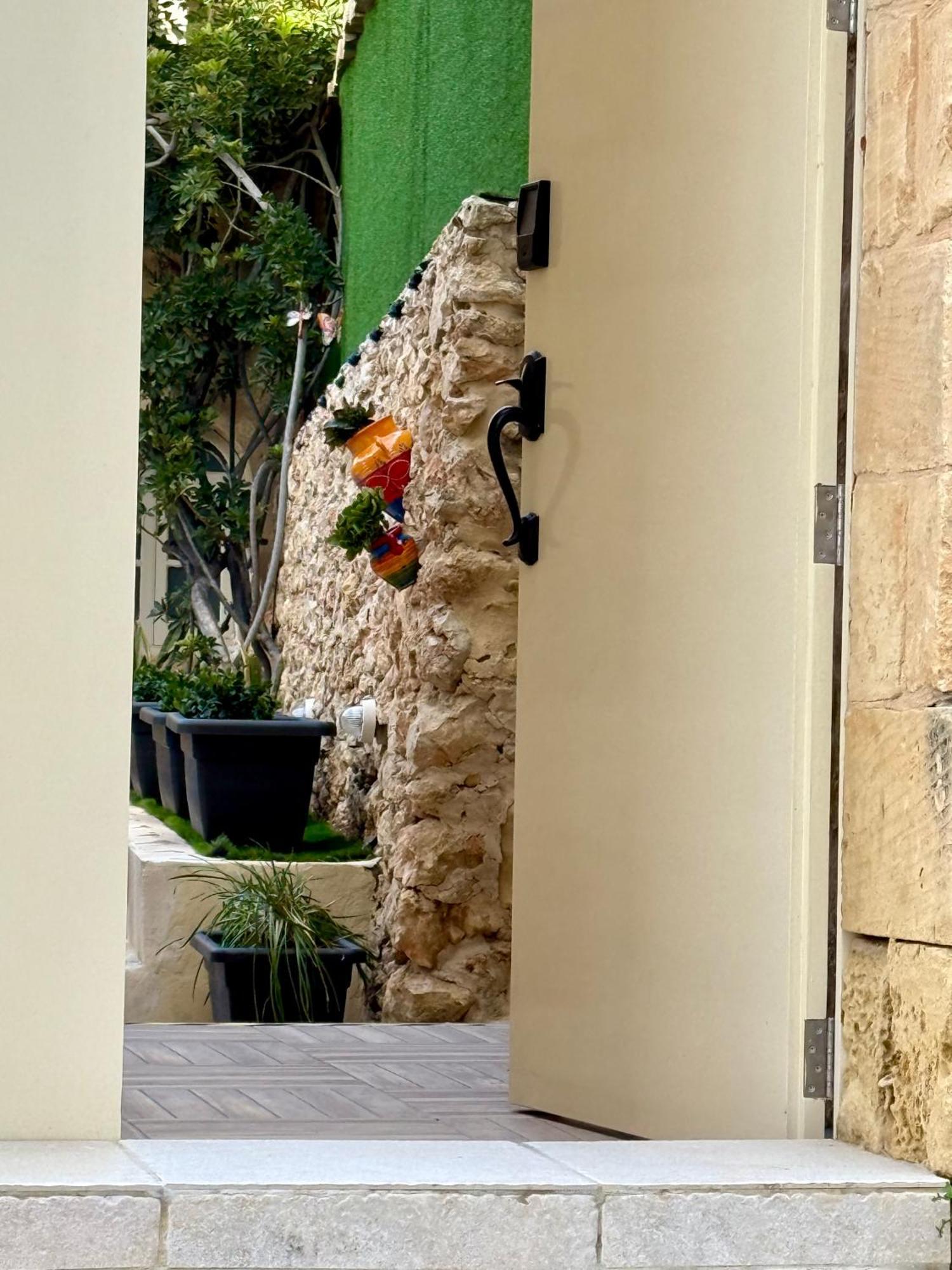 Ta' Matmura B&B Għarb Esterno foto